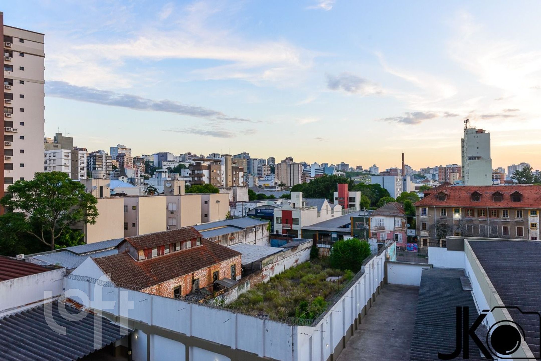 Apartamento com 77m², 2 dormitórios, 1 vaga, Floresta em Porto Alegre