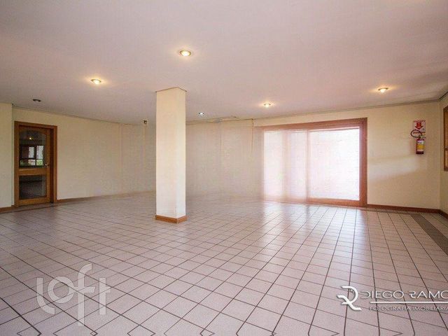 Apartamento com 77m², 2 dormitórios, 1 vaga, Floresta em Porto Alegre