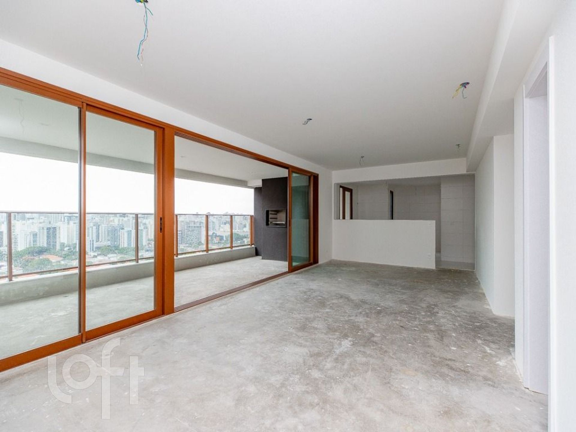 Apartamento à venda com 3 quartos, 145m² - Foto 1