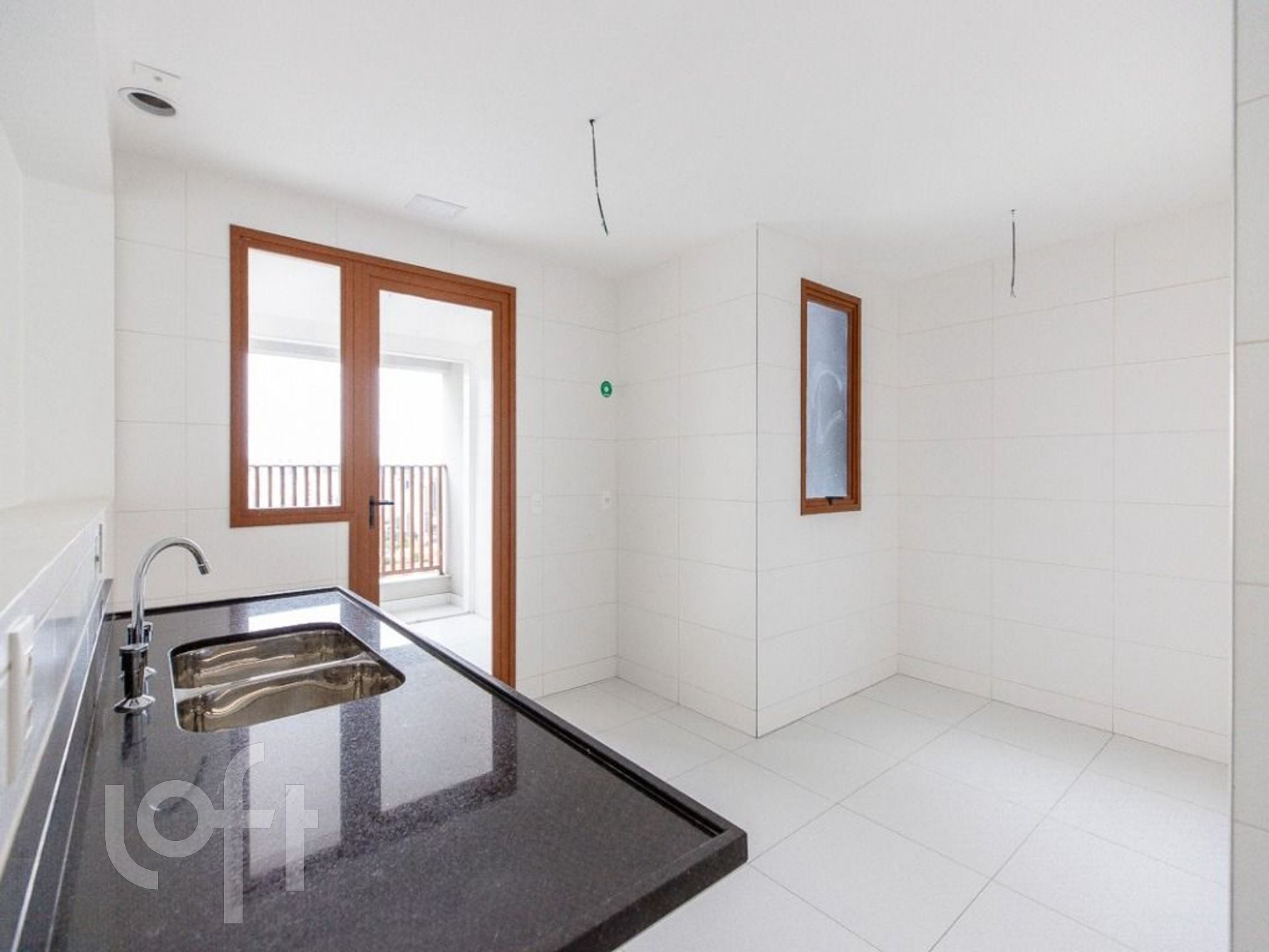 Apartamento à venda com 3 quartos, 145m² - Foto 13