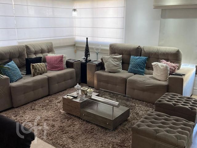 Apartamento com 96m², 3 dormitórios, 1 suíte, 2 vagas, Higienópolis em Porto Alegre