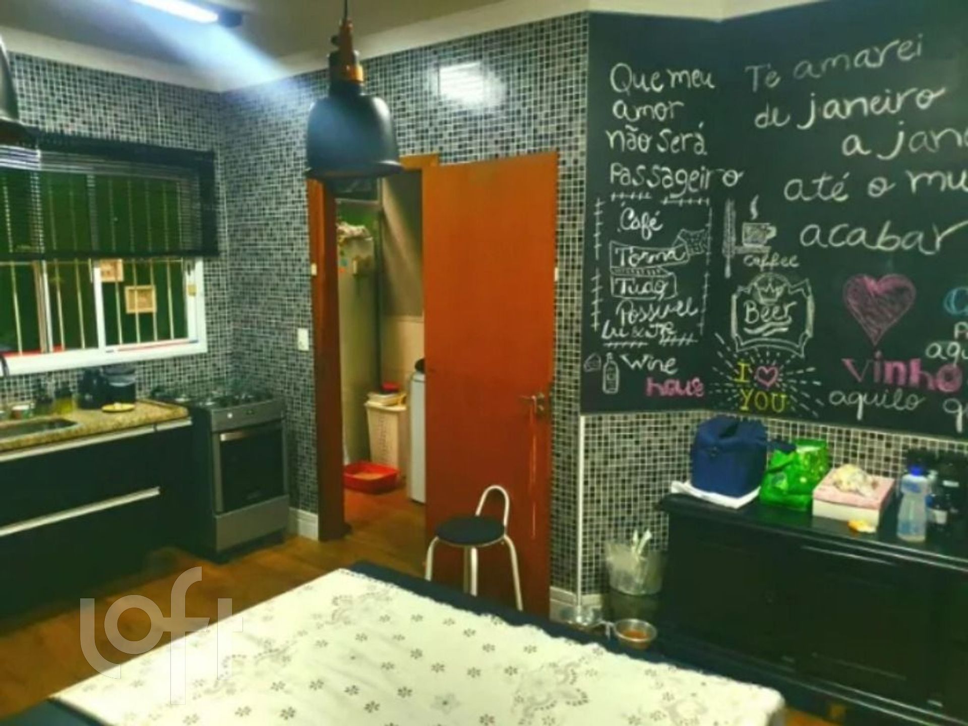 Casa à venda com 3 quartos, 165m² - Foto 1