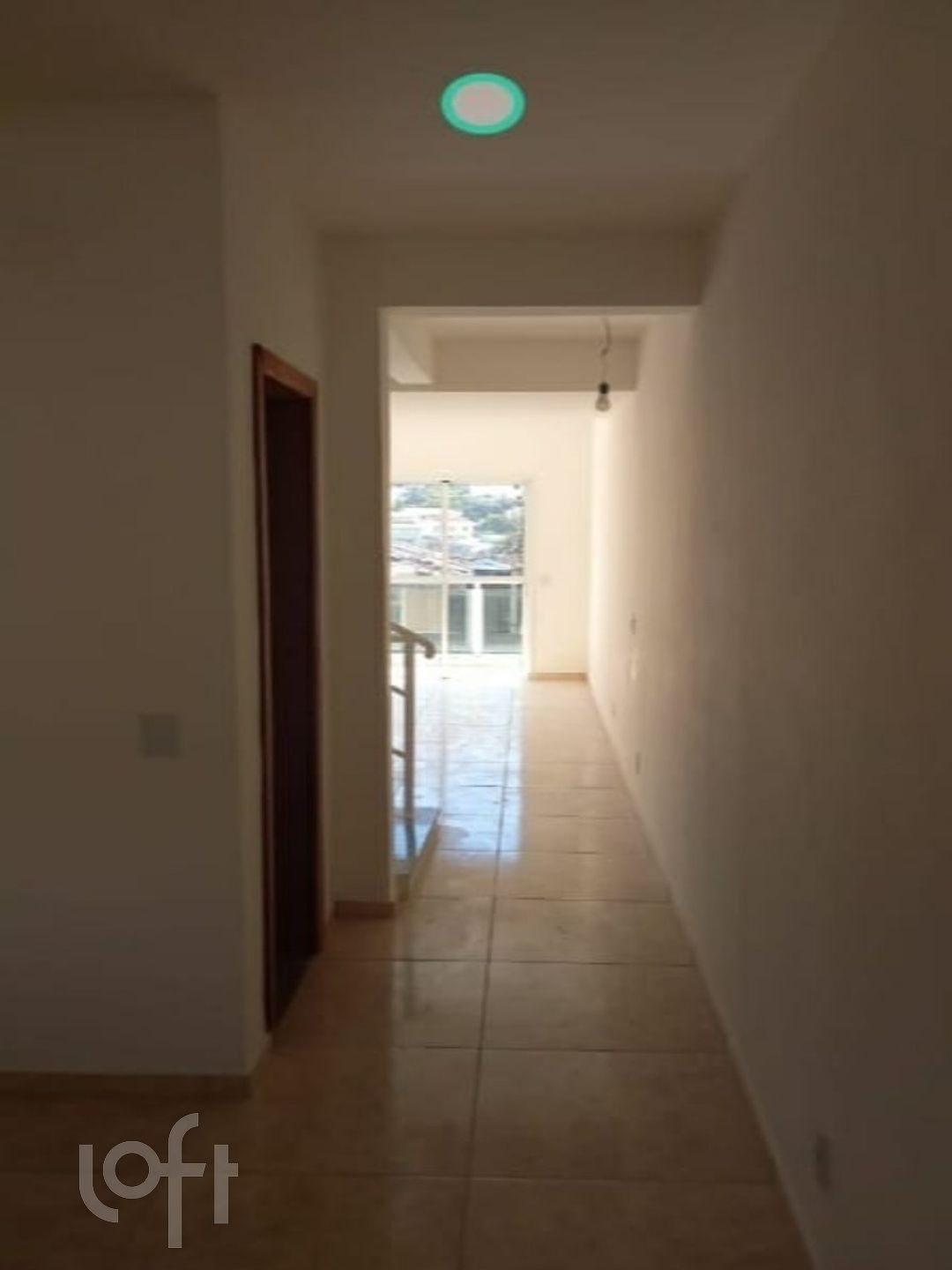 Casa à venda com 3 quartos, 90m² - Foto 8