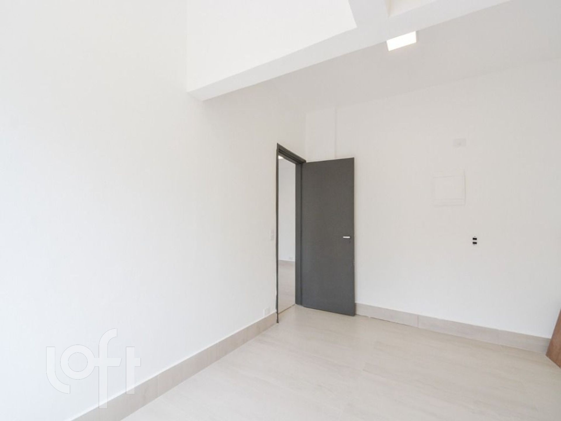 Apartamento à venda com 2 quartos, 75m² - Foto 19