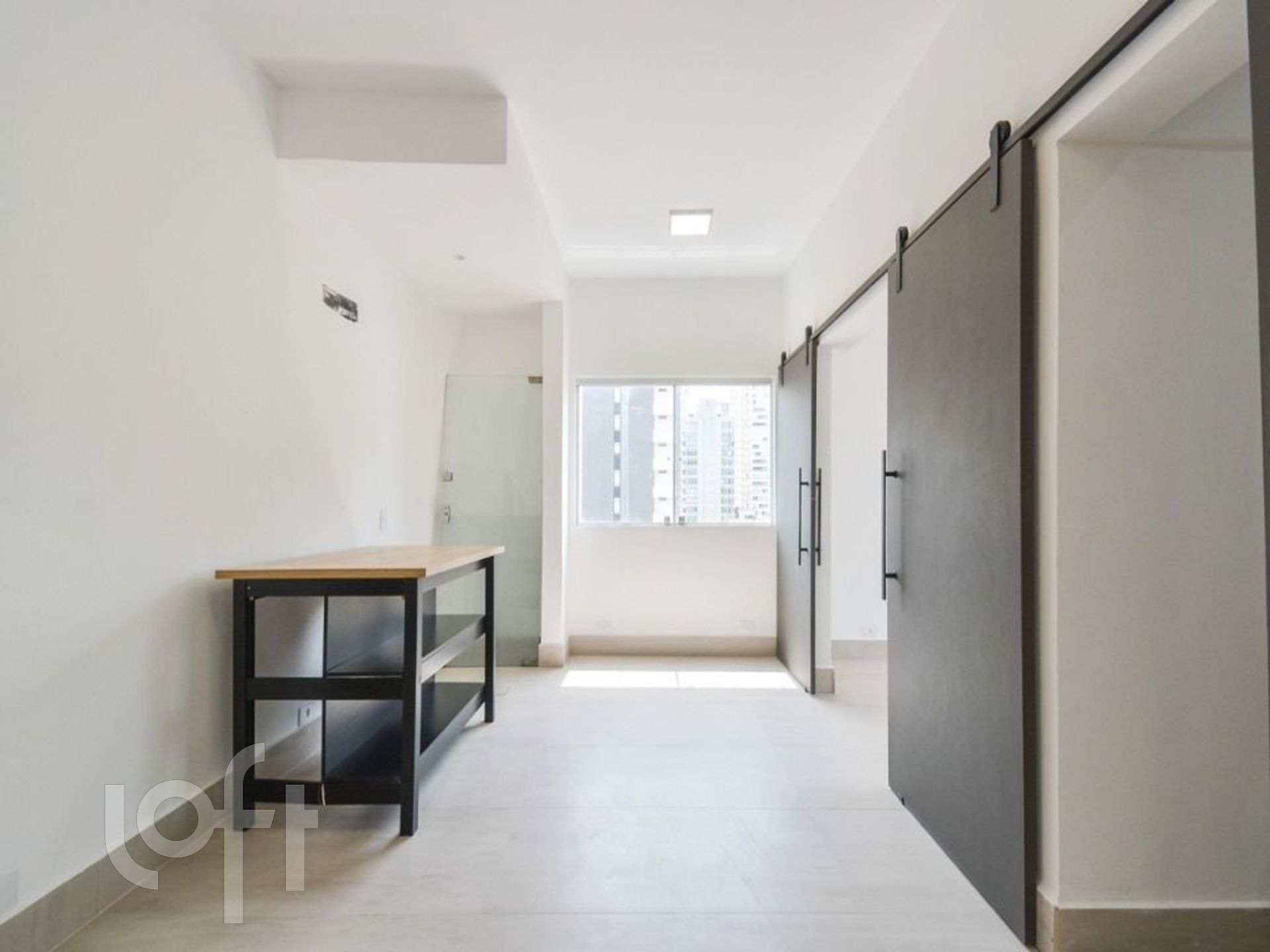 Apartamento à venda com 2 quartos, 75m² - Foto 3