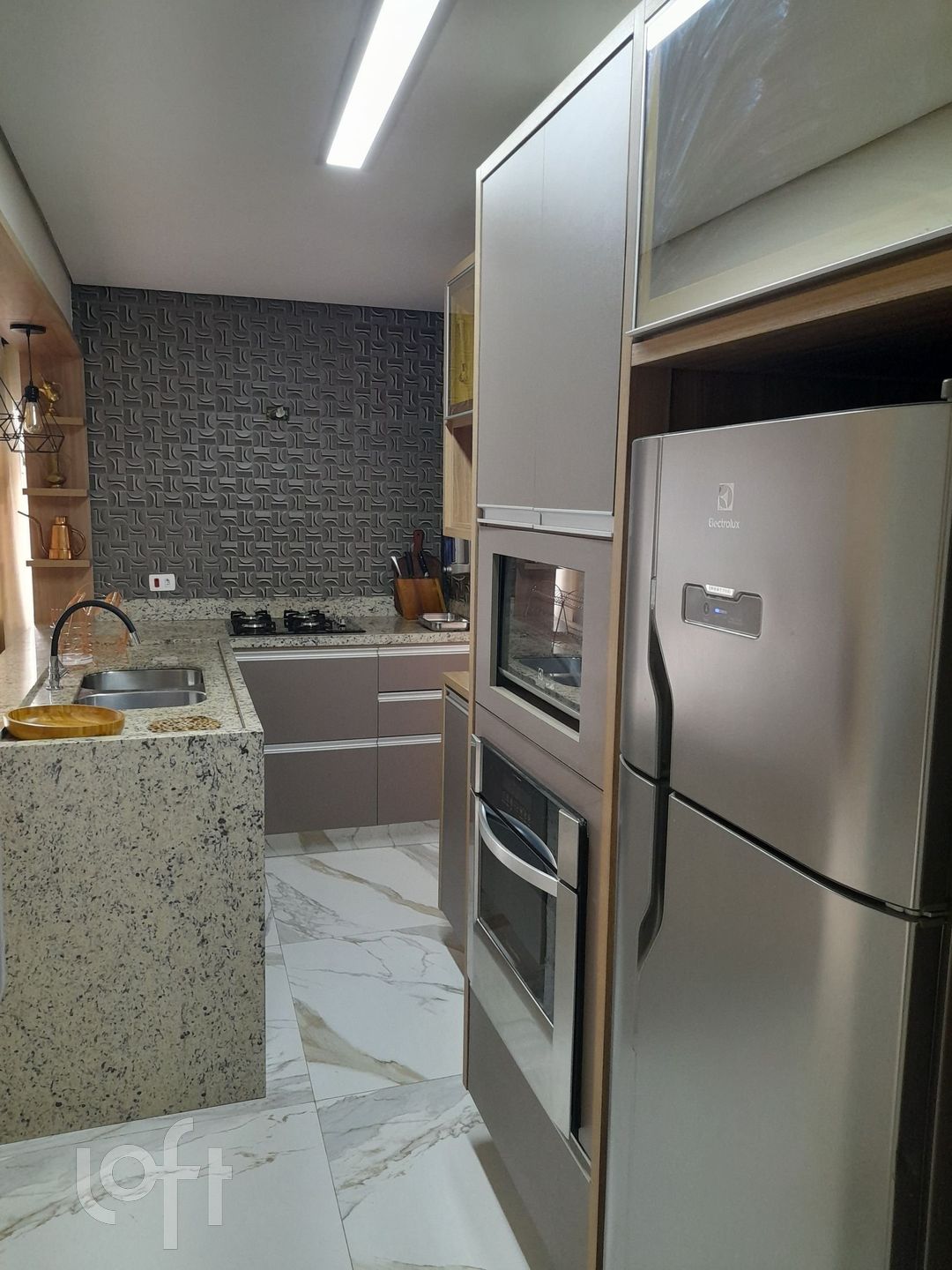 Apartamento à venda com 2 quartos, 76m² - Foto 10