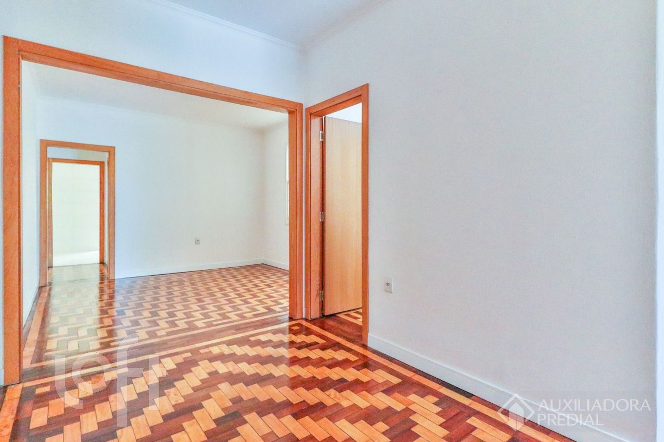Apartamento com 60m², 2 dormitórios, Santana em Porto Alegre
