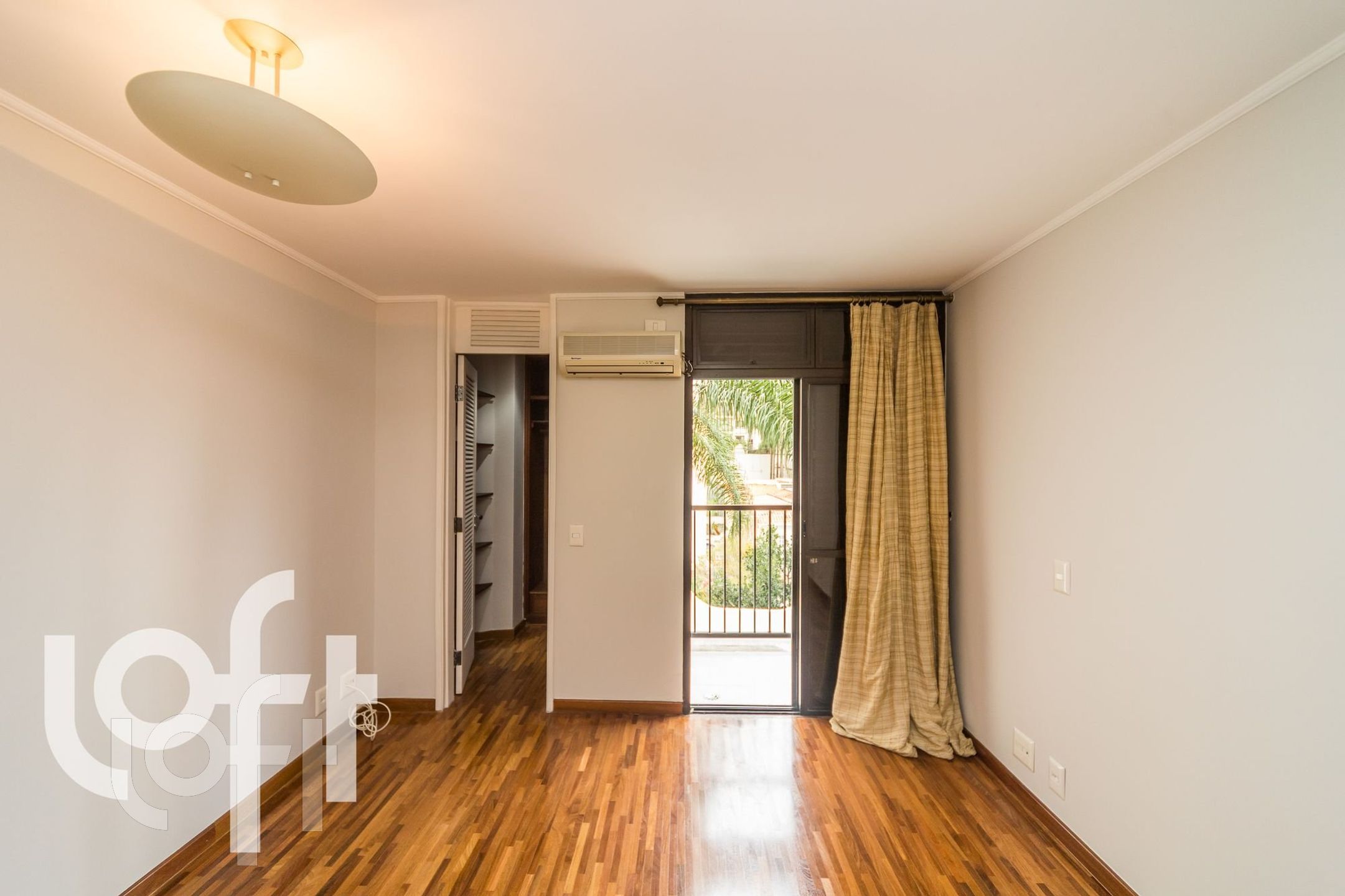 Apartamento à venda com 4 quartos, 240m² - Foto 11