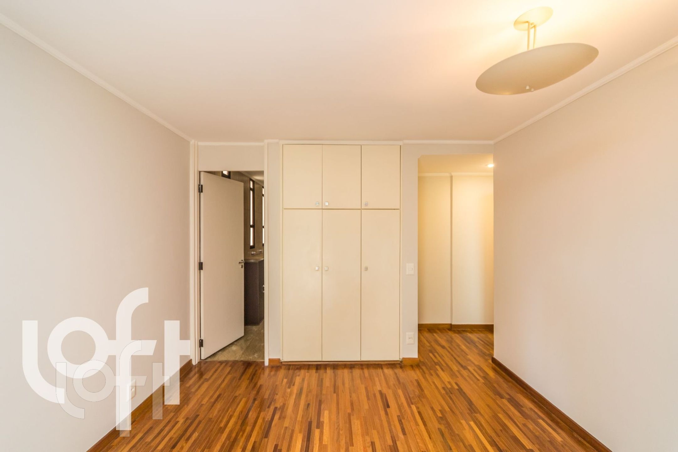 Apartamento à venda com 4 quartos, 240m² - Foto 10