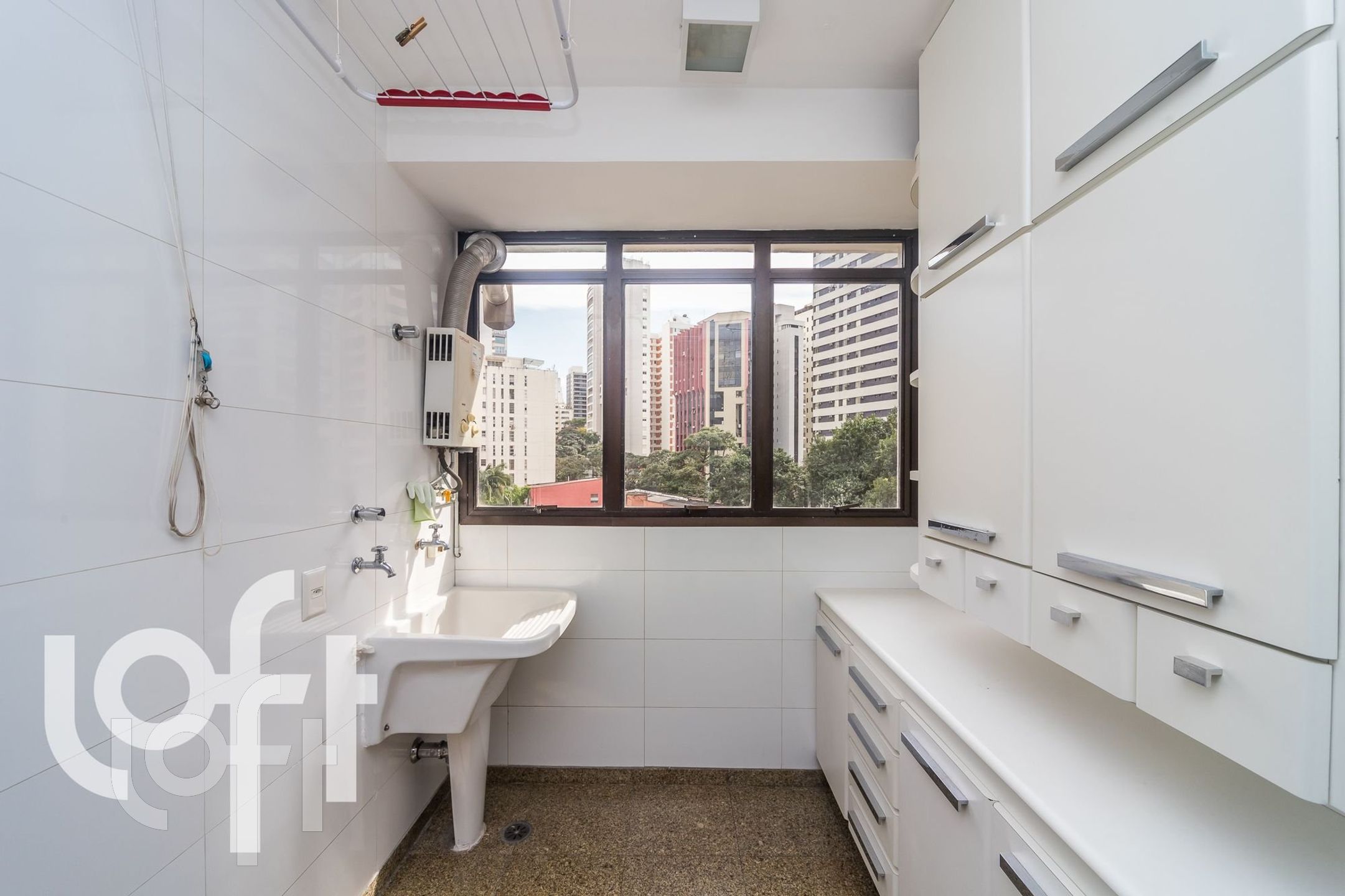 Apartamento à venda com 4 quartos, 240m² - Foto 28