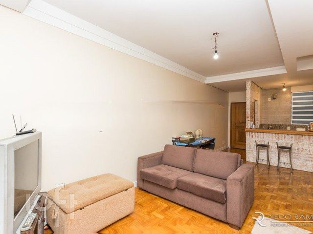 Apartamento com 110m², 3 dormitórios, 1 suíte, 1 vaga, Menino Deus em Porto Alegre