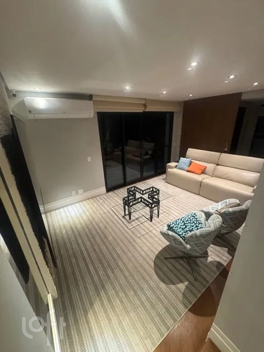 Apartamento à venda com 4 quartos, 159m² - Foto 2