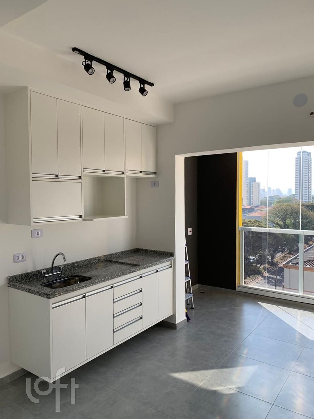 Apartamento à venda com 1 quarto, 33m² - Foto 5