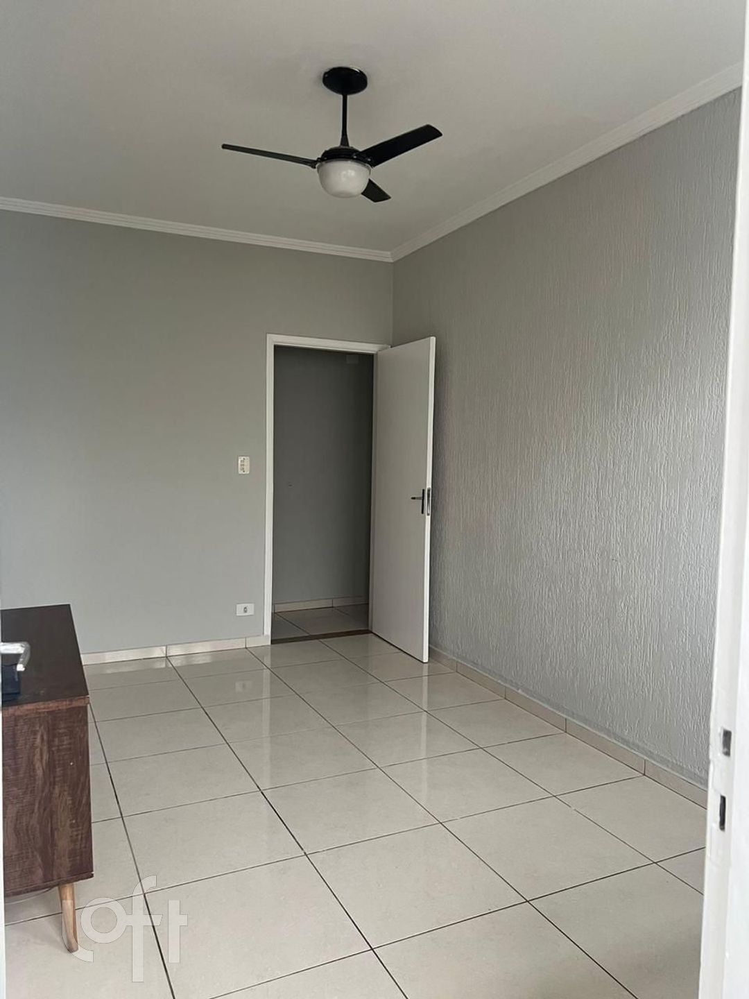 Apartamento à venda com 1 quarto, 55m² - Foto 2