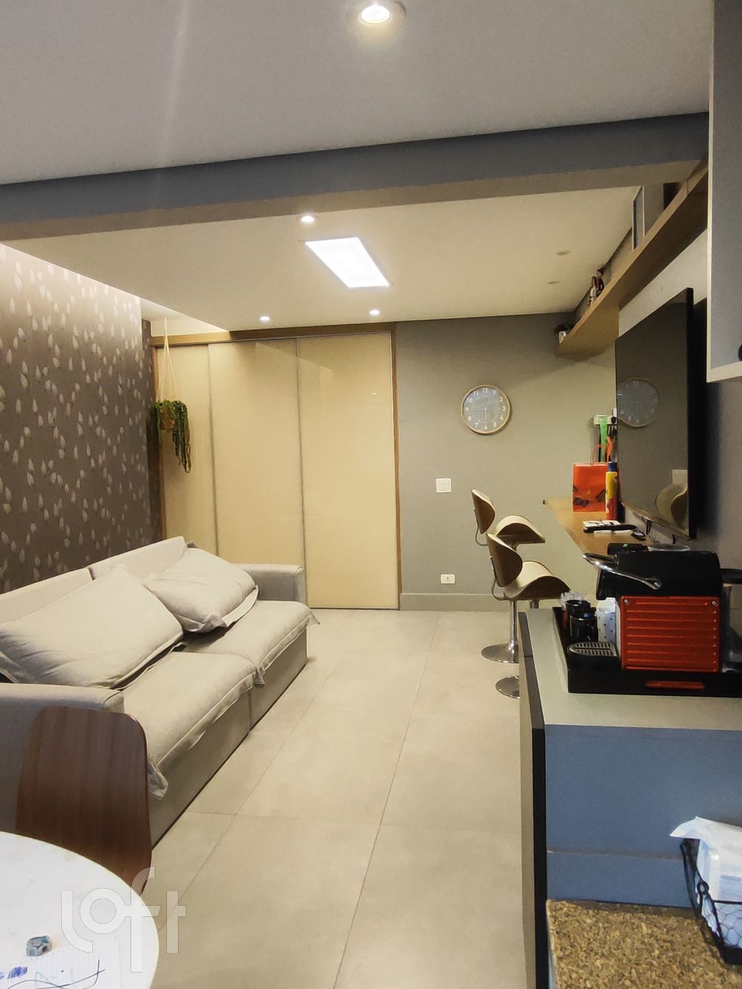 Apartamento à venda com 2 quartos, 77m² - Foto 4