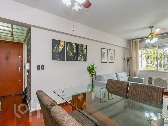 Apartamento com 78m², 2 dormitórios, 1 vaga, Menino Deus em Porto Alegre