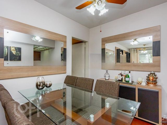 Apartamento com 78m², 2 dormitórios, 1 vaga, Menino Deus em Porto Alegre