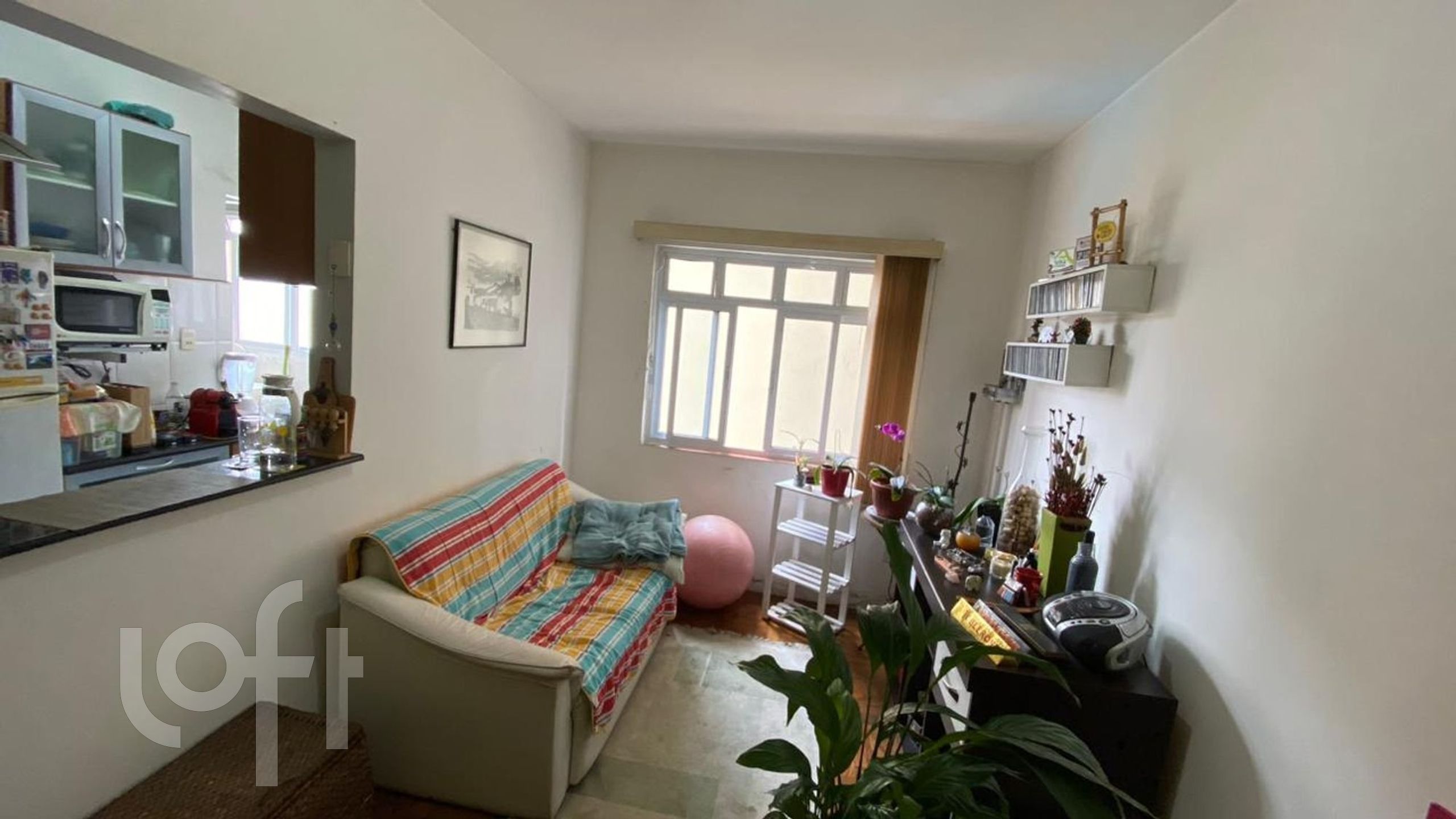 Apartamento à venda com 1 quarto, 42m² - Foto 1