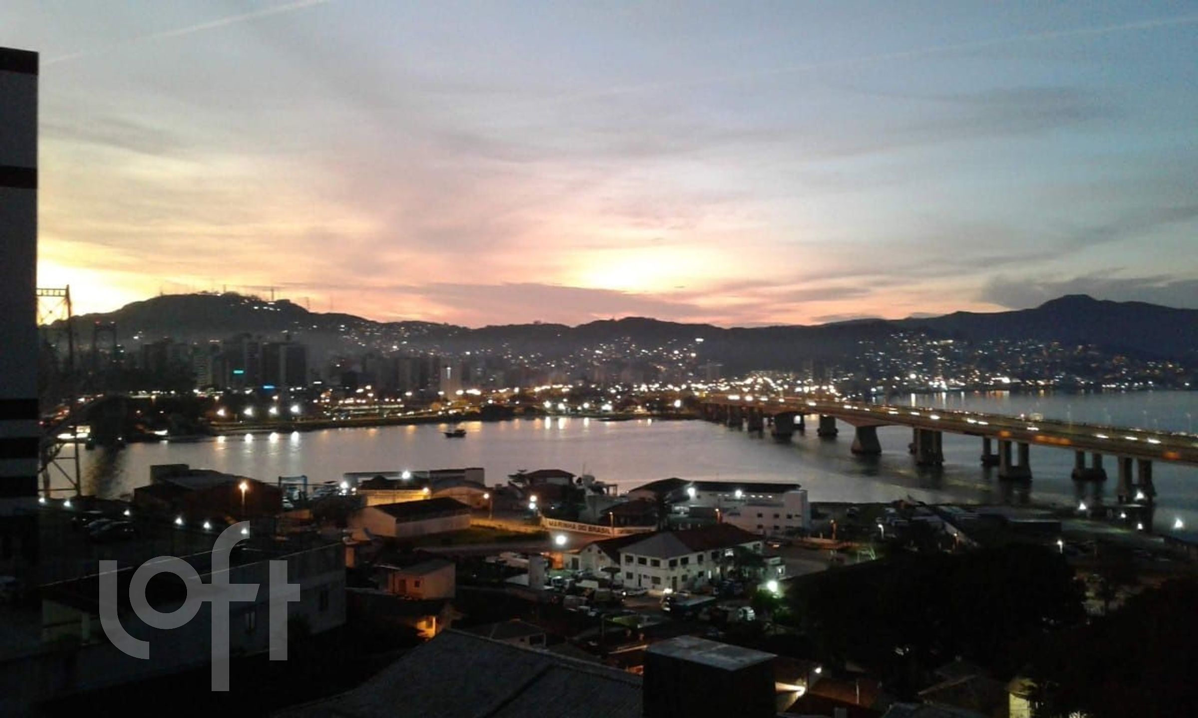 Apartamento à venda em Estreito com 60 m², 2 quartos, 1 vaga