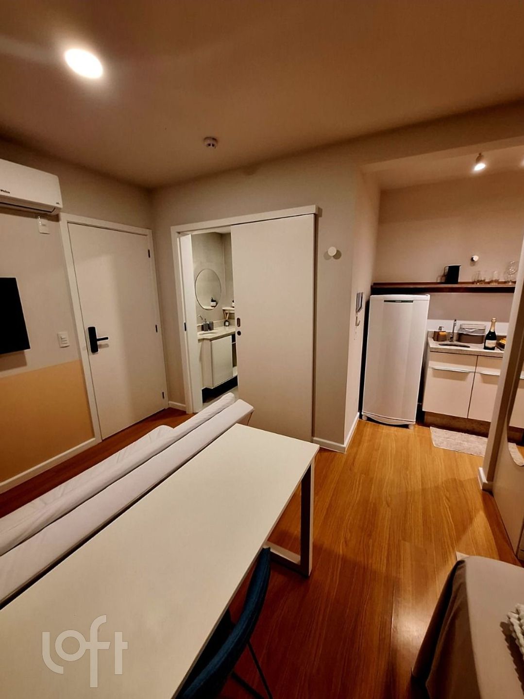Apartamento à venda em Cachoeira do bom Jesus com 22 m², 1 quarto, 1 vaga