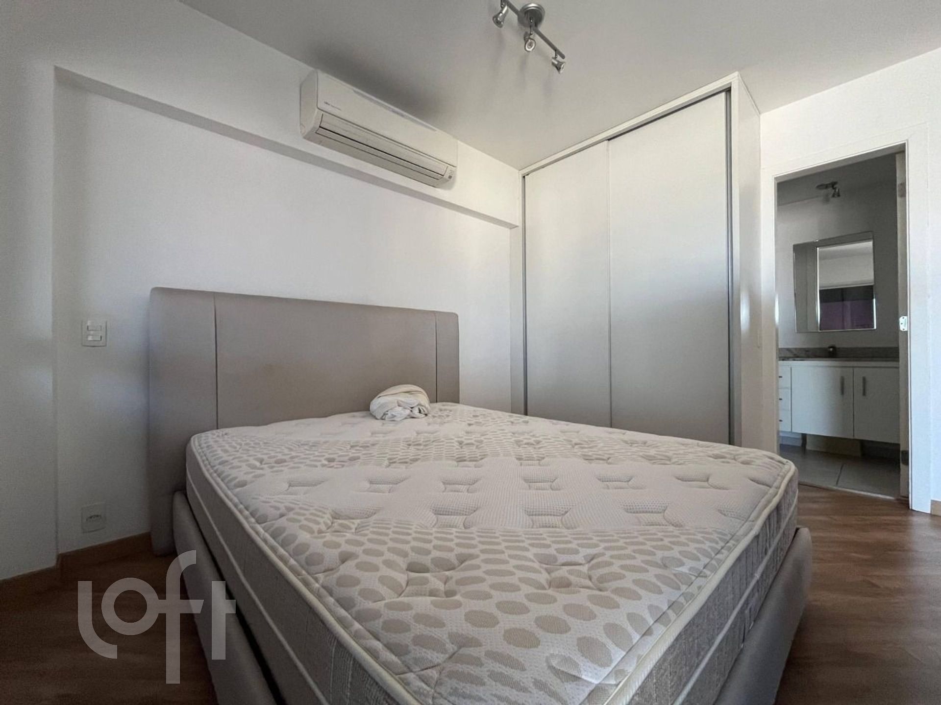 Apartamento à venda com 1 quarto, 57m² - Foto 15