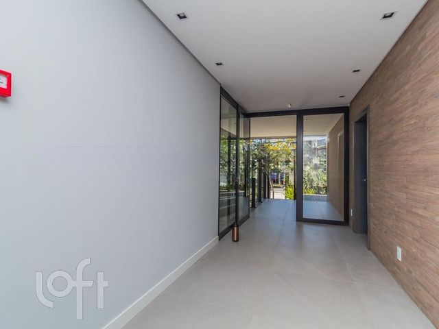 Apartamento com 63m², 2 dormitórios, 1 suíte, 1 vaga, Petrópolis em Porto Alegre