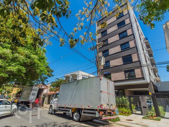 Apartamento com 63m², 2 dormitórios, 1 suíte, 1 vaga, Petrópolis em Porto Alegre