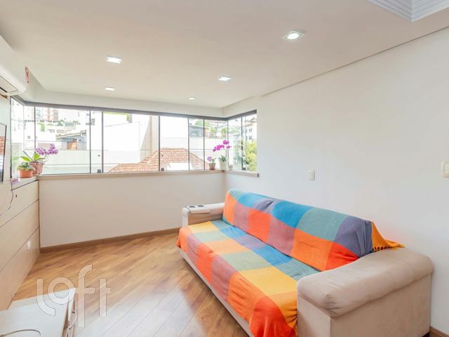 Apartamento com 77m², 2 dormitórios, 1 vaga, Menino Deus em Porto Alegre