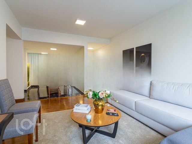 Apartamento com 104m², 3 dormitórios, 1 suíte, 1 vaga, Moinhos de Vento em Porto Alegre