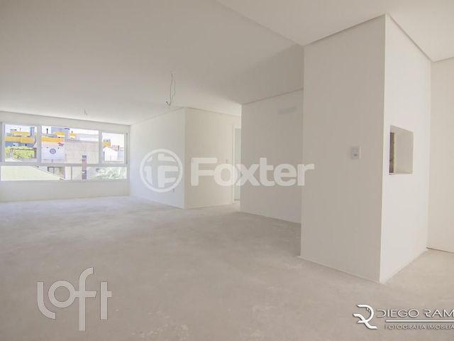 Apartamento com 110m², 3 dormitórios, 3 suítes, 2 vagas, Menino Deus em Porto Alegre