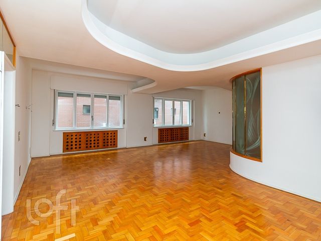 Apartamento com 237m², 3 dormitórios, 1 suíte, 2 vagas, Independência em Porto Alegre