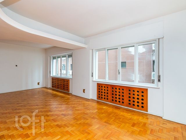 Apartamento com 237m², 3 dormitórios, 1 suíte, 2 vagas, Independência em Porto Alegre