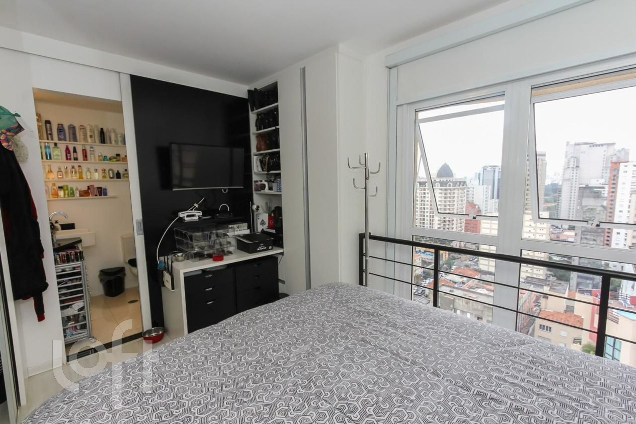 Apartamento à venda com 1 quarto, 80m² - Foto 5