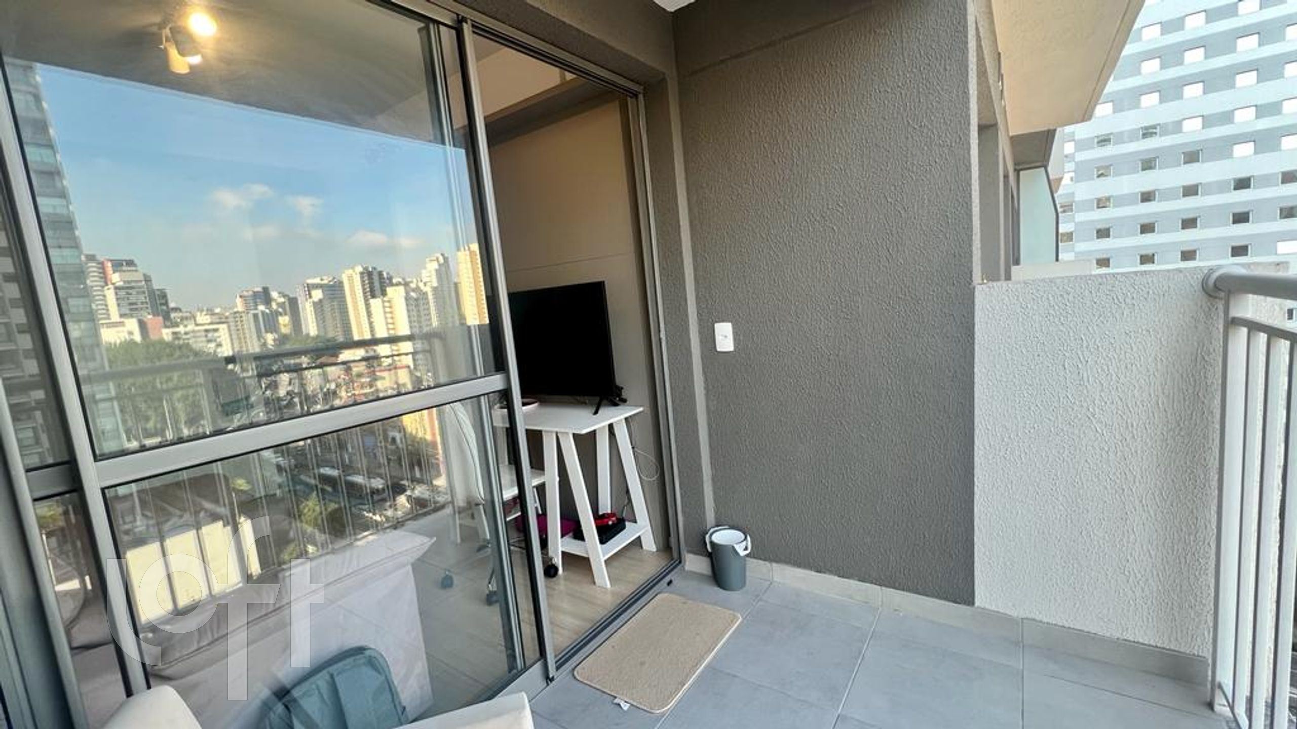 Apartamento à venda com 1 quarto, 27m² - Foto 5