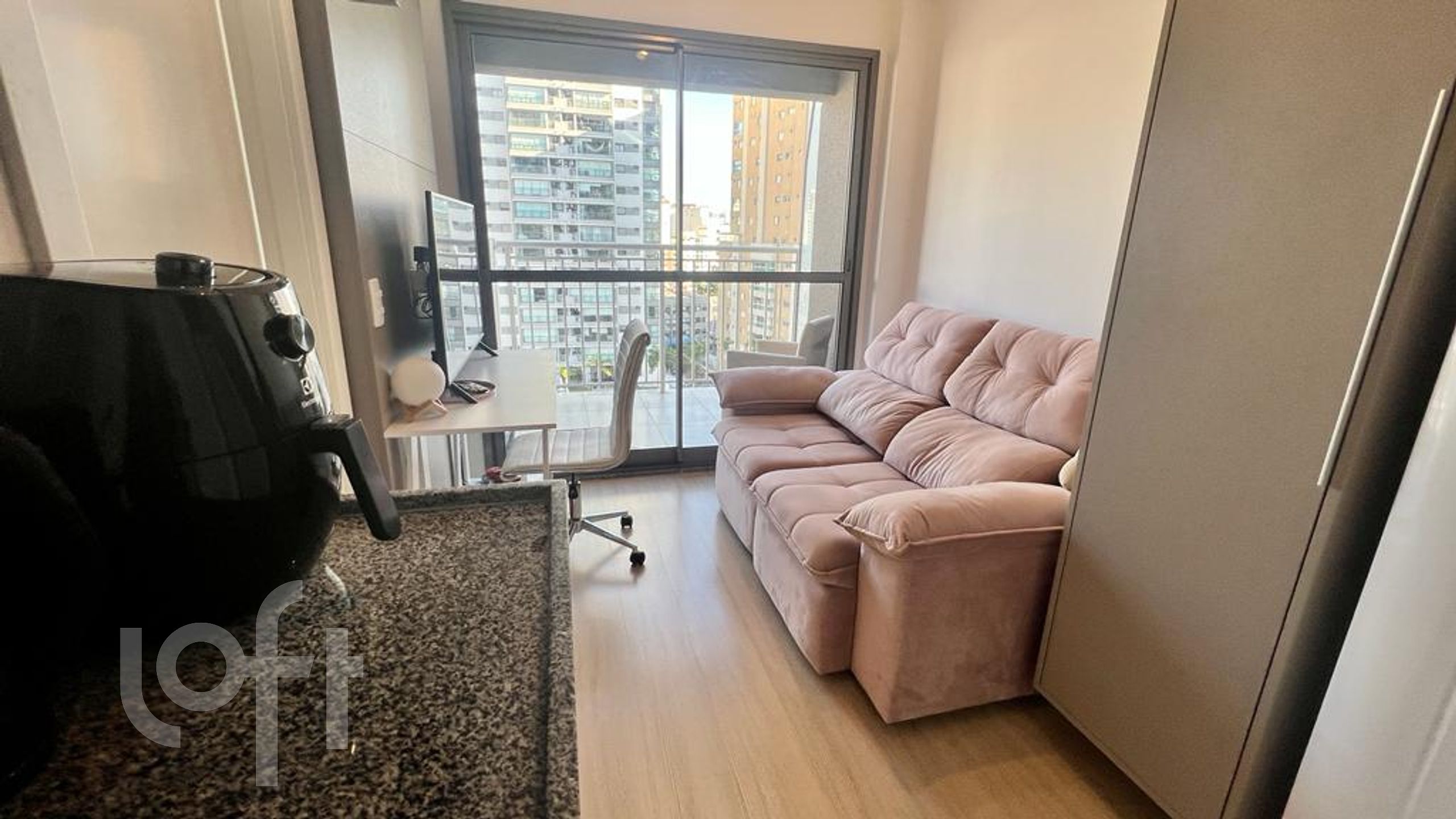 Apartamento à venda com 1 quarto, 27m² - Foto 1