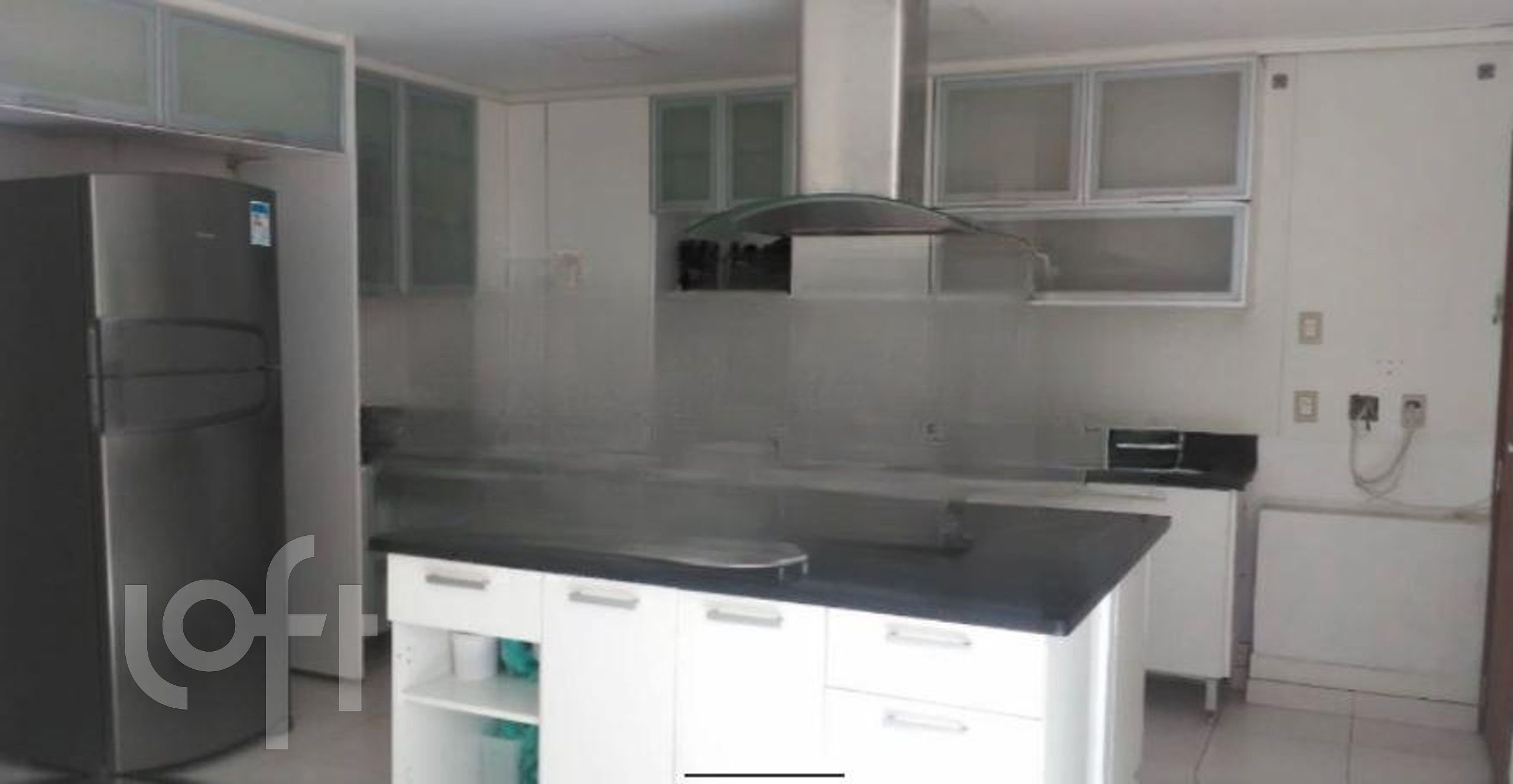 Apartamento à venda com 3 quartos, 214m² - Foto 8