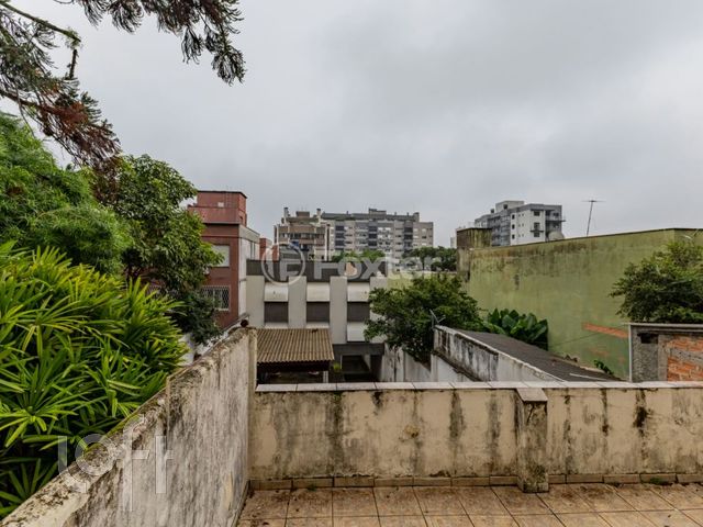 Apartamento com 82m², 2 dormitórios, Petrópolis em Porto Alegre