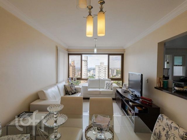 Apartamento com 79m², 2 dormitórios, 1 suíte, 2 vagas, Higienópolis em Porto Alegre