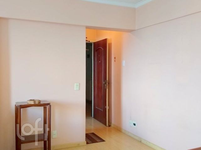 Apartamento com 68m², 2 dormitórios, 1 vaga, Floresta em Porto Alegre