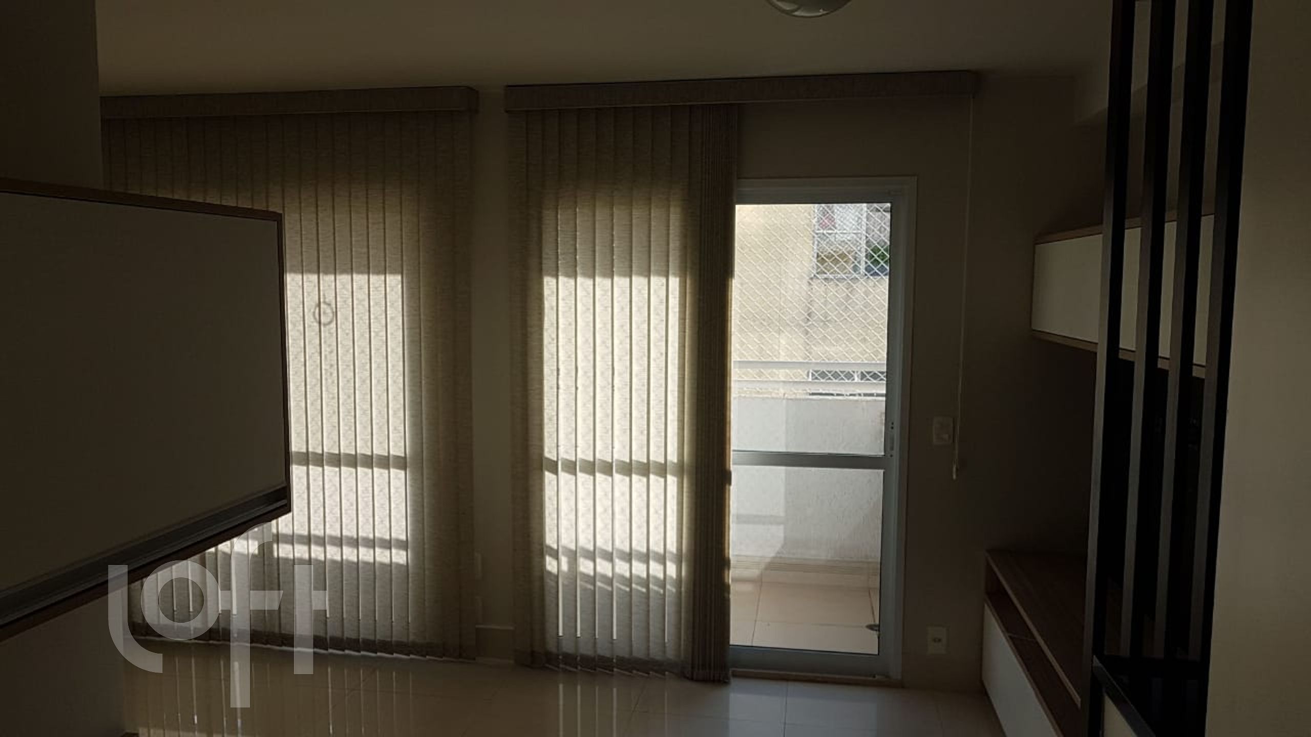 Apartamento à venda com 1 quarto, 33m² - Foto 2