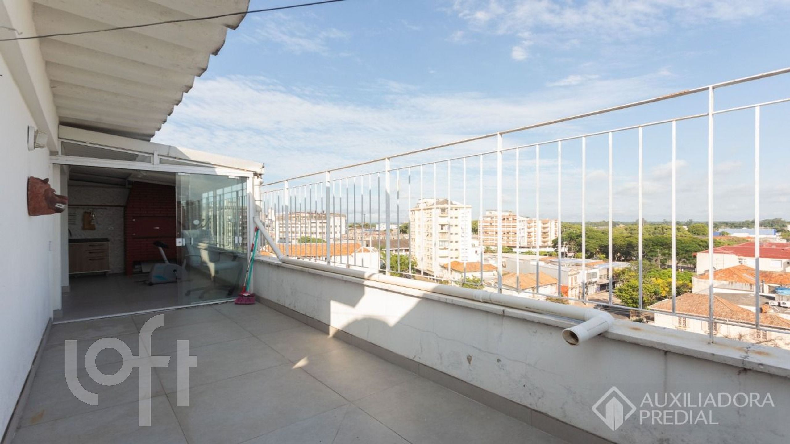 Apartamento com 171m², 2 dormitórios, 1 vaga, Floresta em Porto Alegre