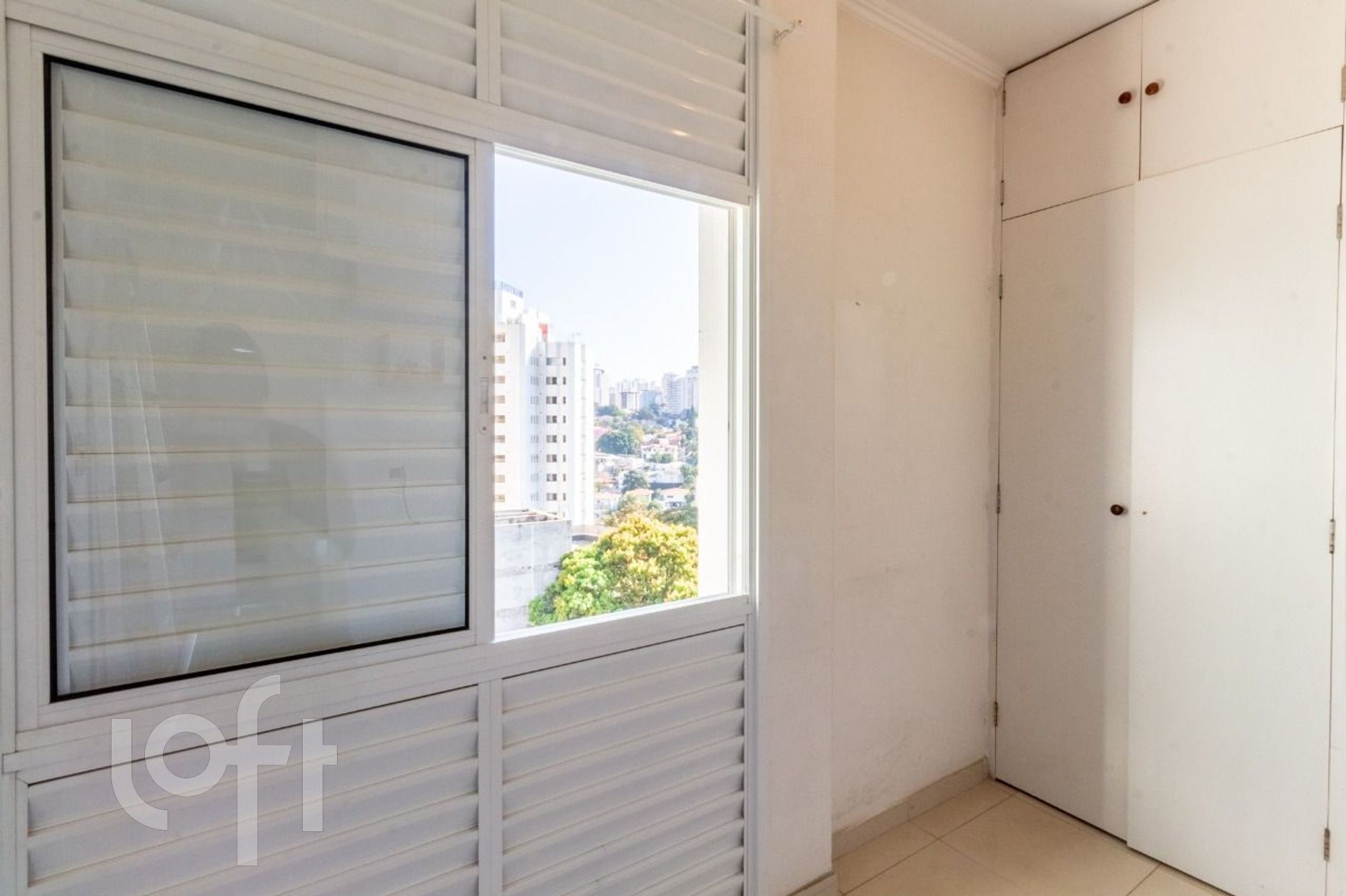 Apartamento à venda com 2 quartos, 95m² - Foto 27