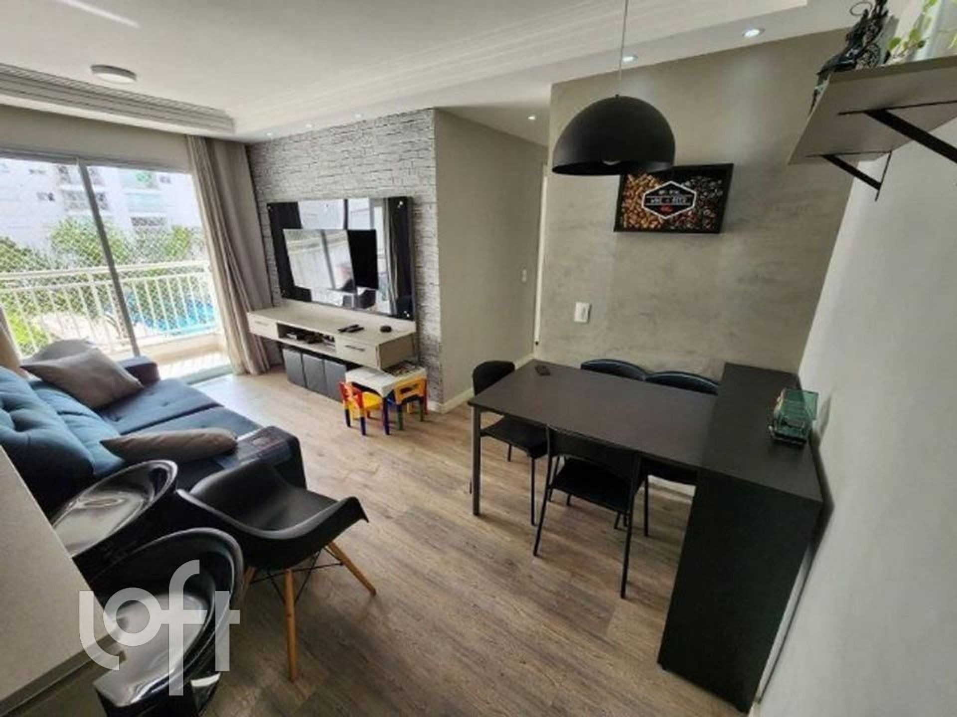 Apartamento à venda com 2 quartos, 61m² - Foto 1