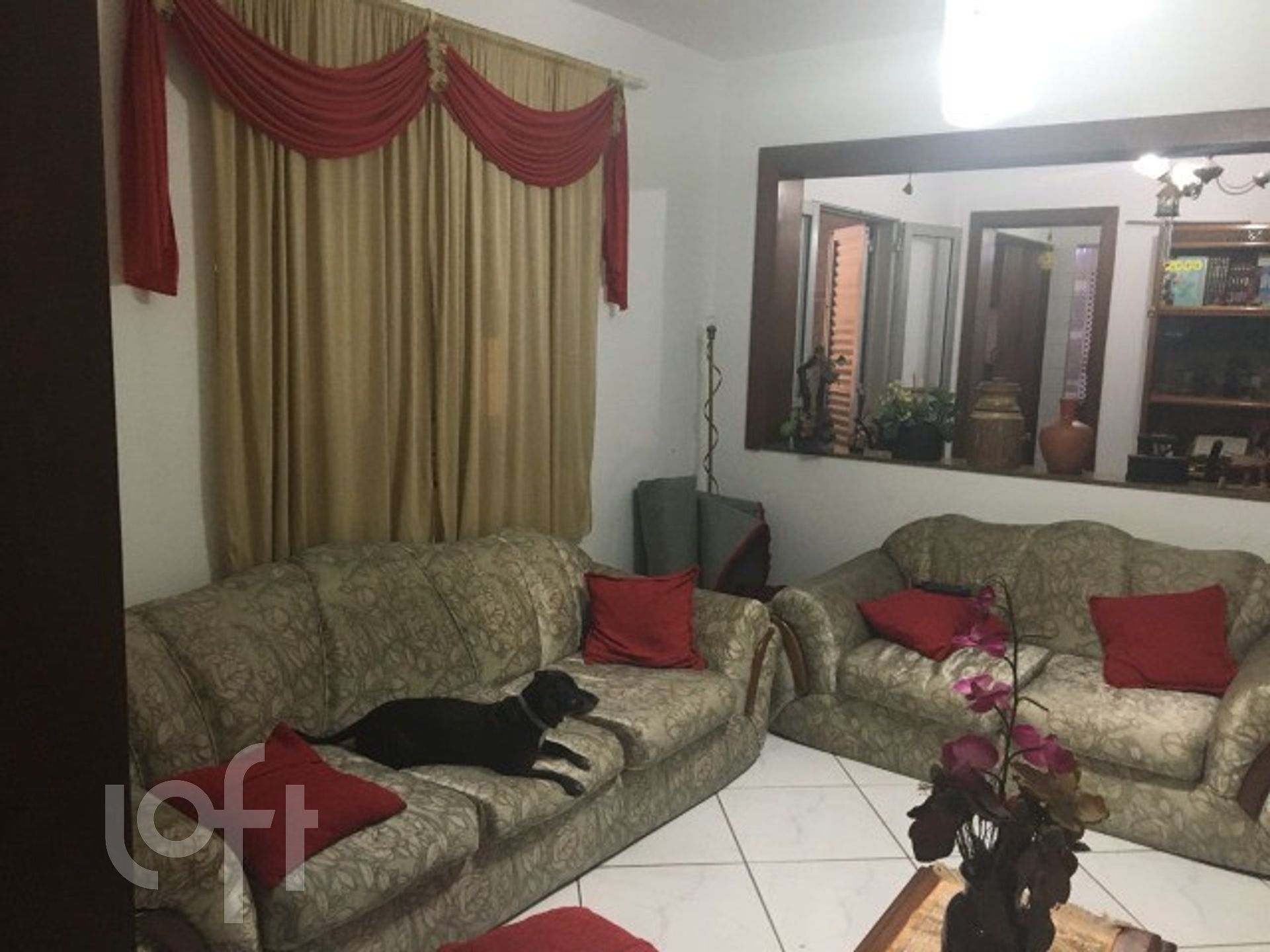 Casa à venda com 3 quartos, 300m² - Foto 1