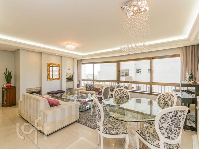 Apartamento com 127m², 3 dormitórios, 1 suíte, 2 vagas, Rio Branco em Porto Alegre