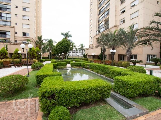 Apartamento com 108m², 3 dormitórios, 1 suíte, 2 vagas, Jardim Europa em Porto Alegre