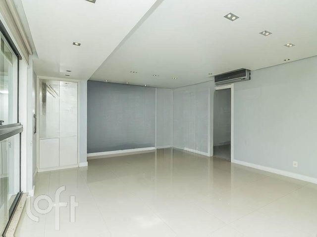 Apartamento com 108m², 3 dormitórios, 1 suíte, 2 vagas, Jardim Europa em Porto Alegre