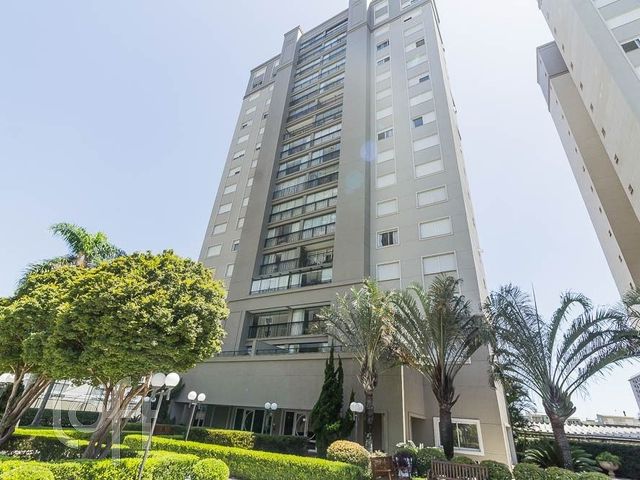 Apartamento com 108m², 3 dormitórios, 1 suíte, 2 vagas, Jardim Europa em Porto Alegre