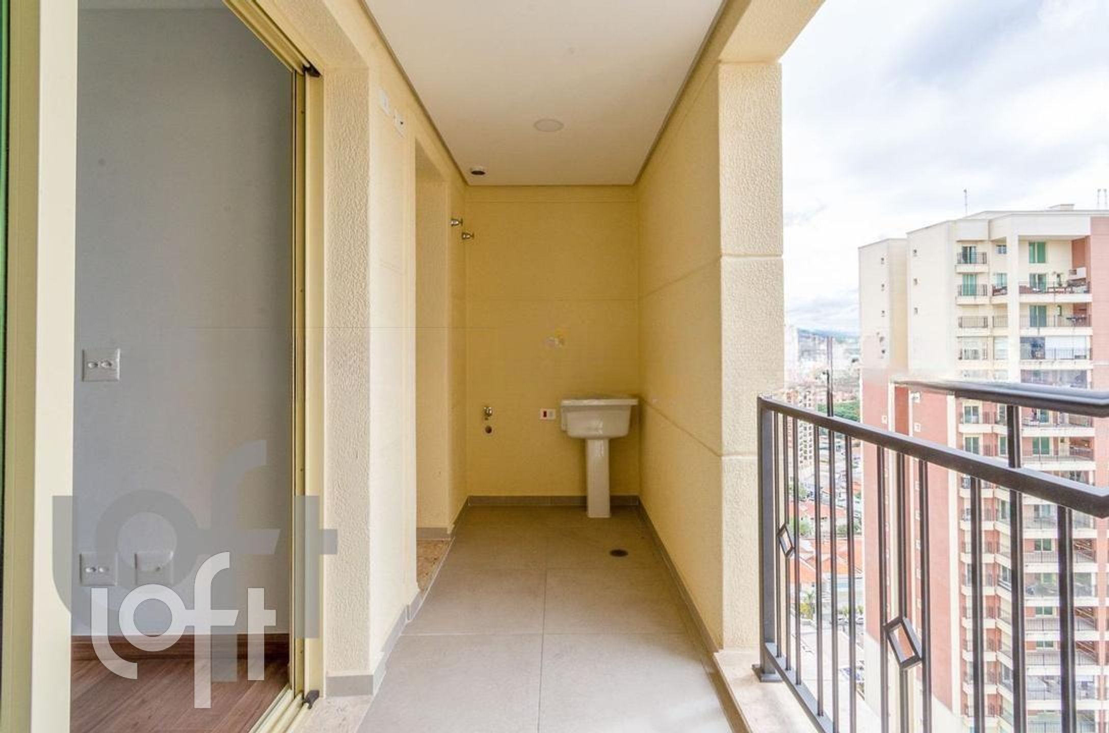 Apartamento à venda com 2 quartos, 66m² - Foto 11