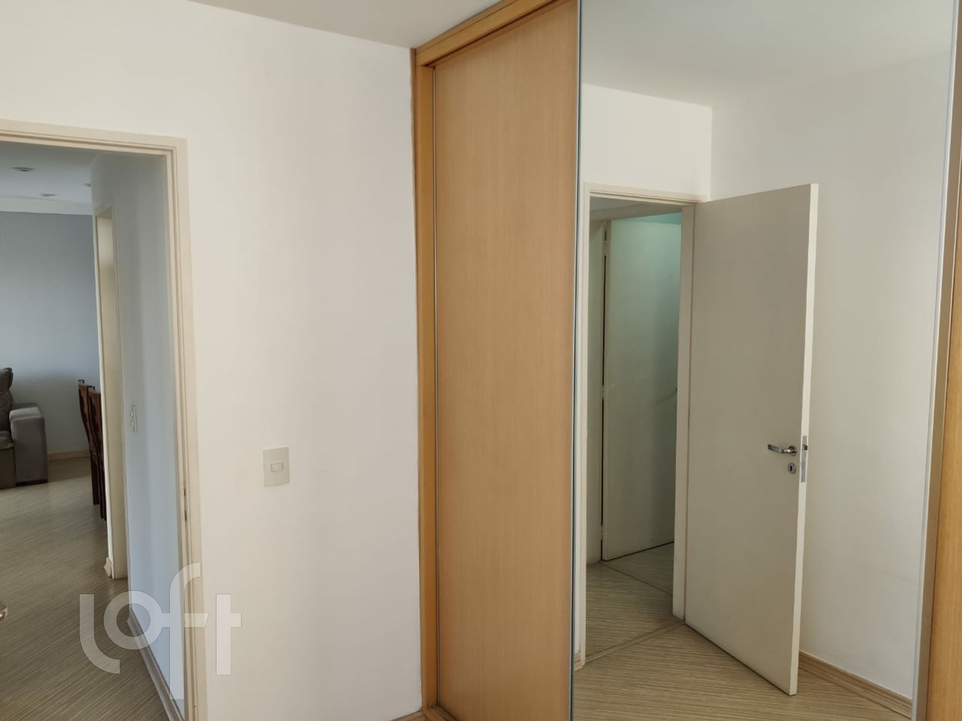 Apartamento à venda com 2 quartos, 64m² - Foto 14